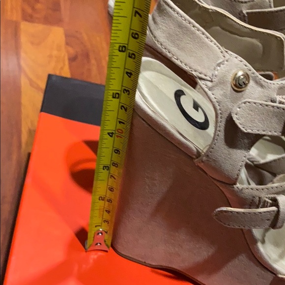 G by guess wedges - Picture 14 of 14